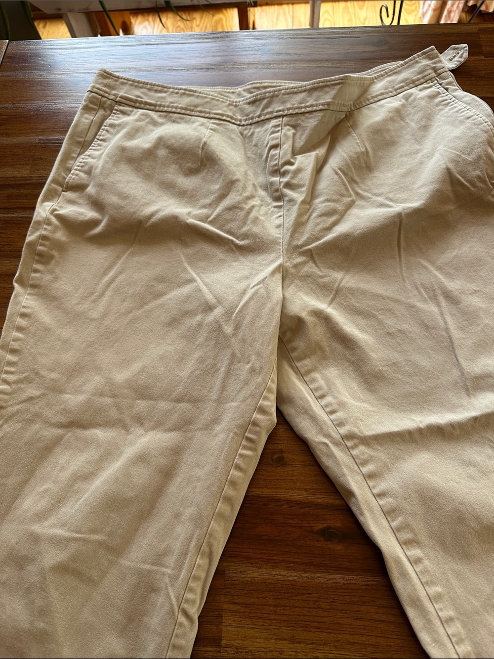 L.L. Bean Women's Cropped Pants in Light Beige